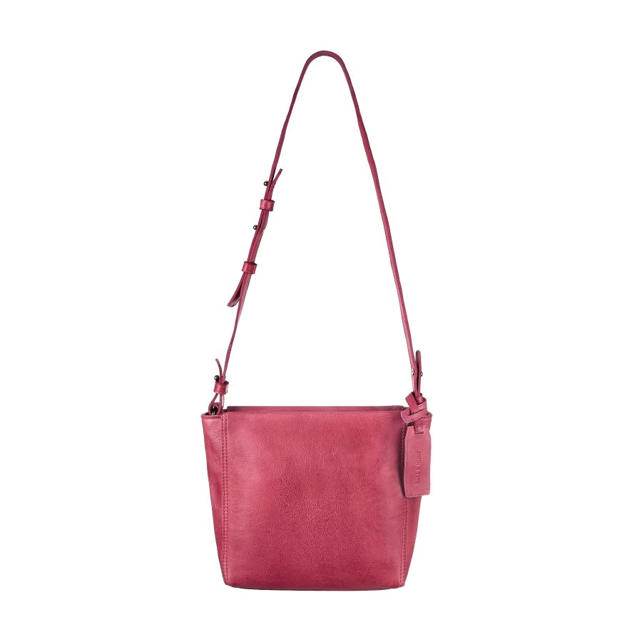 CASSIE PINK